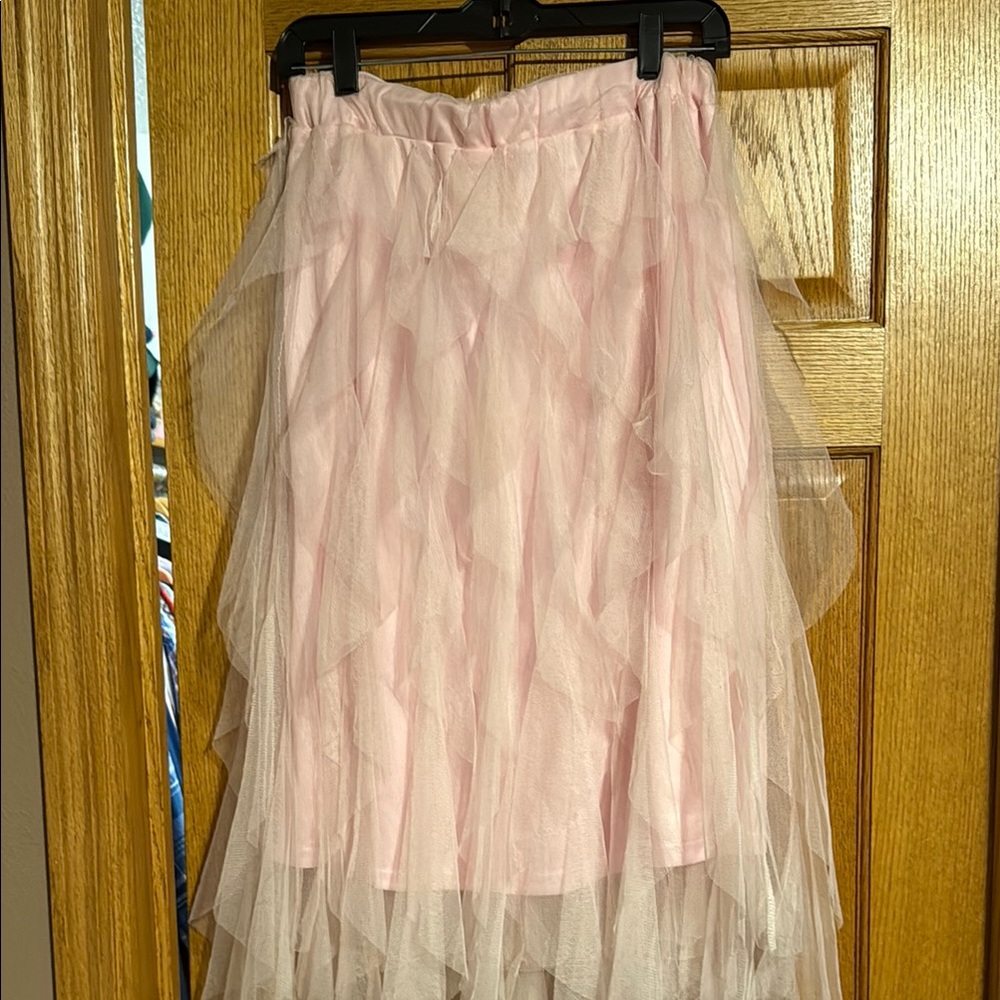 Elegant Pink Layered Tulle Skirt